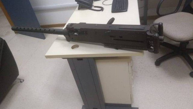 Polícia Civil apreende metralhadora ponto 50 na Zona Oeste!!