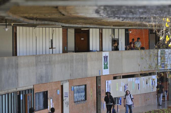 A Universidade de Brasília aparece no grupo das 801 a 1.000 melhores instituiçőes mundiais (foto: Minervino Junior/CB/D.A Press )