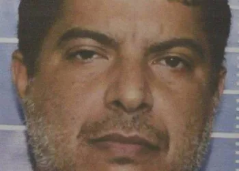 HOMEM É PRESO POR ASSASSINATO DE MILICIANOS RIVAIS NA ZONA OESTE!!