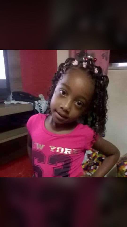 CRIANÇA NO HOSPITAL ROCHA FARIA EM CAMPO GRANDE PEDE SOCORRO  – COMPARTILHEM