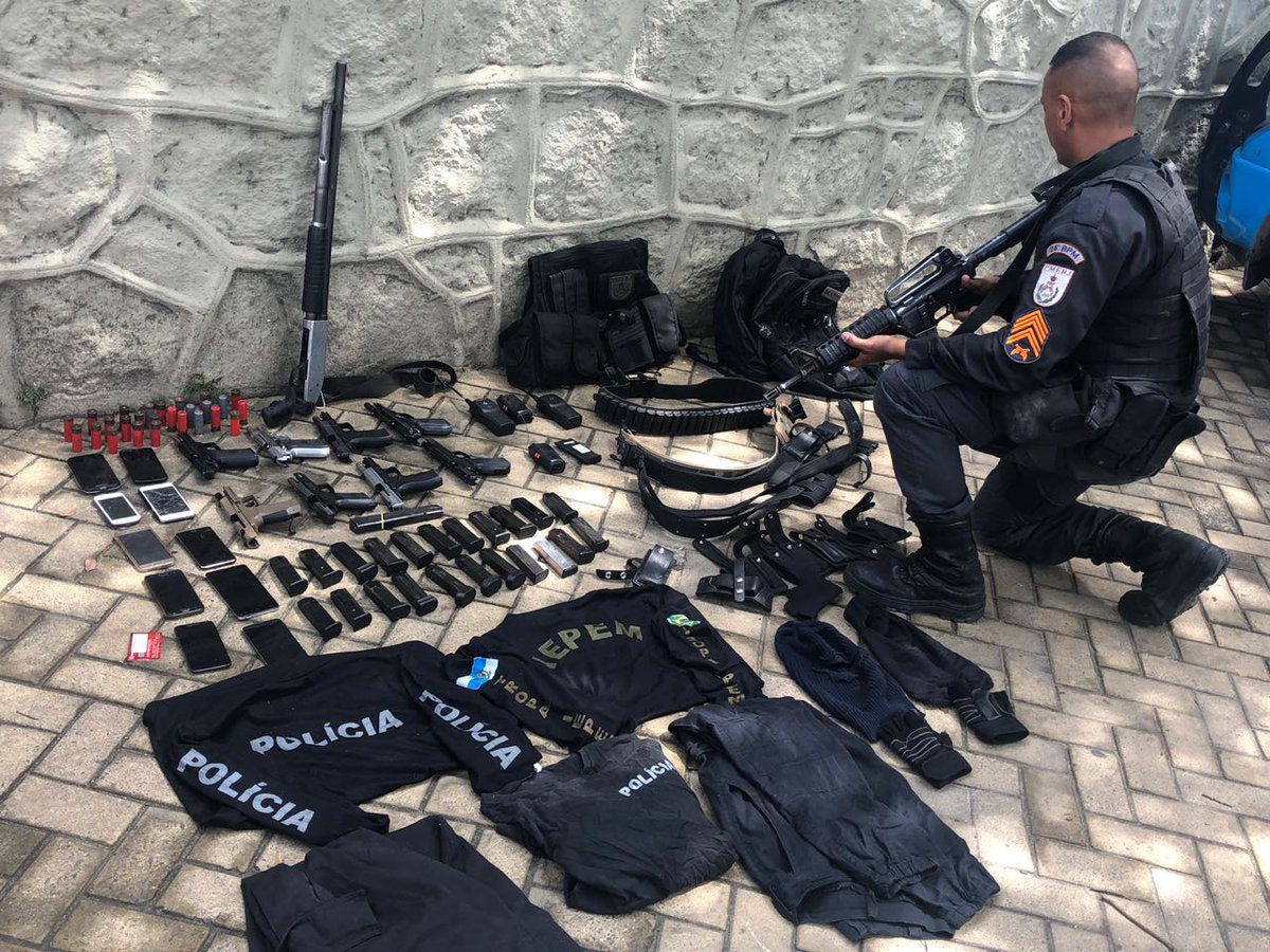 MILICIANOS SÃO PRESOS EM ITAGUAI!!!