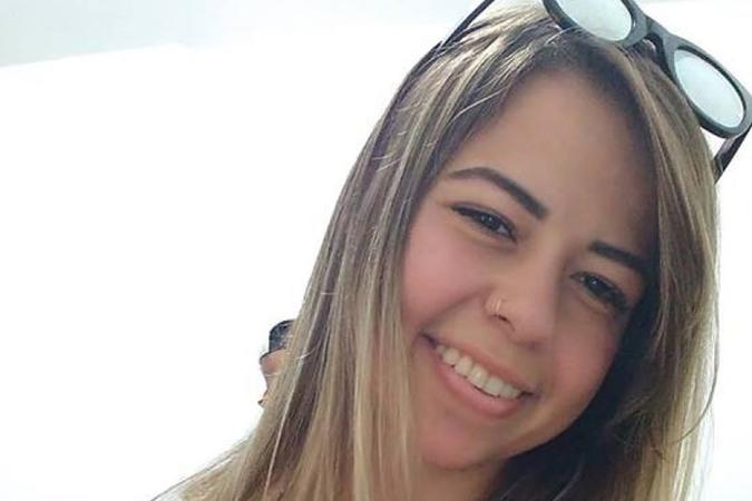 Ana Carolina Lessa, 19 anos, morreu depois de ingerir droga em festa rave(foto: Arquivo Pessoal)