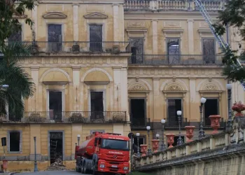 Corpo de Bombeiros confirma que Museu Nacional estava irregular