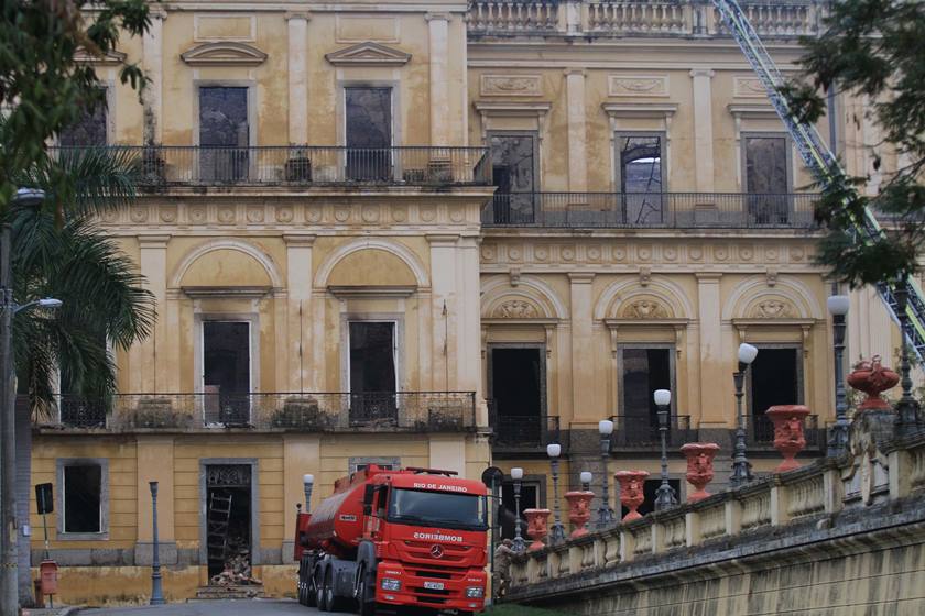 Corpo de Bombeiros confirma que Museu Nacional estava irregular
