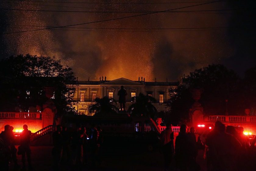 Funcionários do Museu Nacional entraram nas chamas para salvar acervo