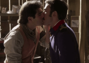 ‘Orgulho e Paixão’ exibe primeiro beijo gay em novela das 18h