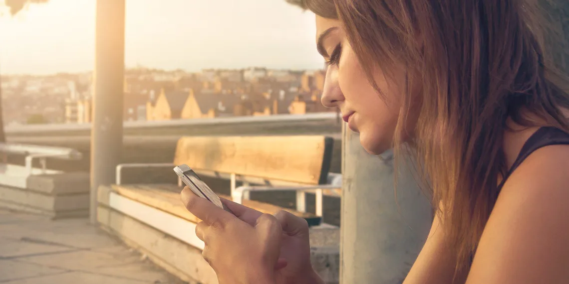 Estudo revela as mentiras que as pessoas contam em apps de paquera