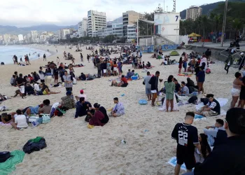 TRAGÉDIA NO RJ!! UM MORTO E TRÊS VITIMAS EM FESTA RAVE!!!( FOTOS)