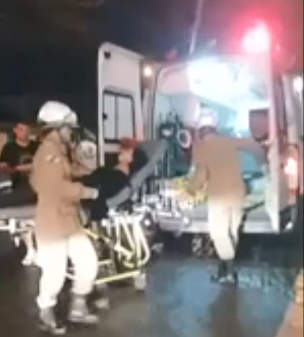 Mulher é baleada na frente da filha em tentativa de assalto na Zona Oeste!!