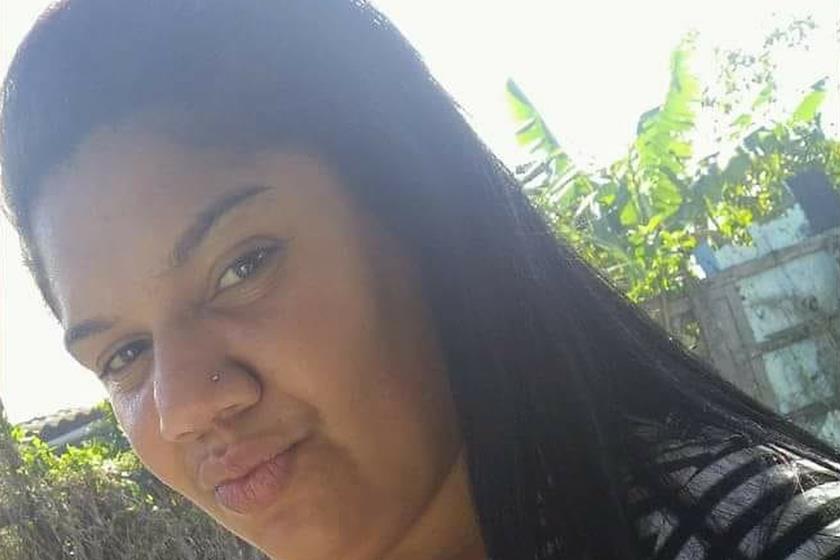 Homem é suspeito de atear fogo na namorada por conta de uma tatuagem