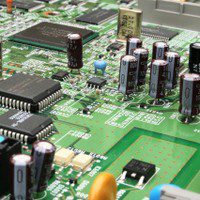 Há conflito entre a segurança digital e o conserto de eletrônicos?