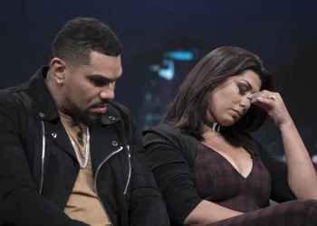 EMPREGO!! AUXILIAR DE VENDAS!! R$1.200