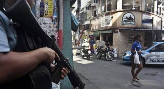 Rio teve feriado prolongado violento