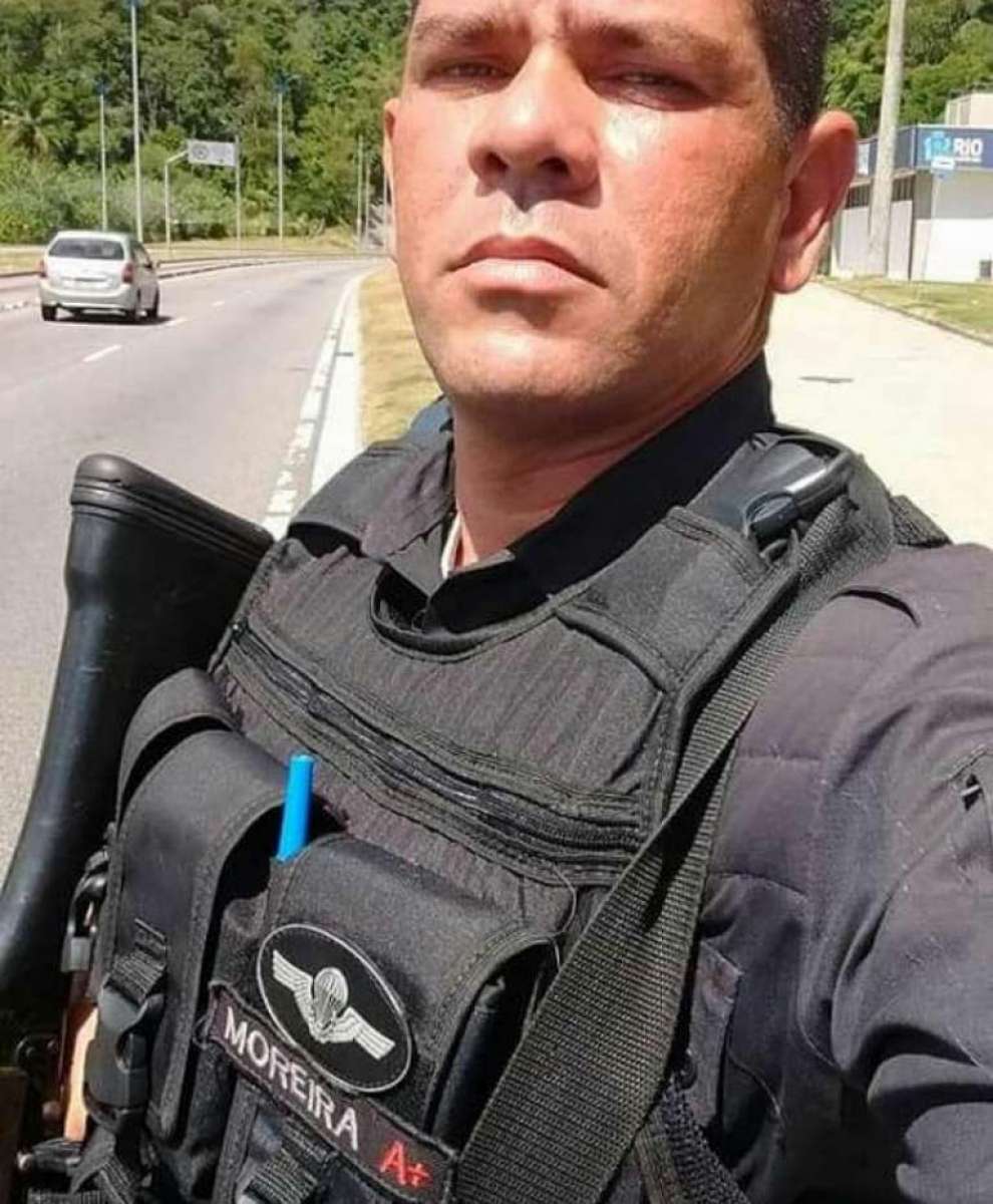 Cabo da PM é sequestrado por bandidos em Bairro da Zona Oeste!!