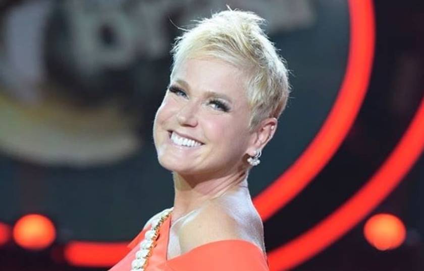 Xuxa revela que foi chamada para ser mãe dos filhos de Cantor famoso
