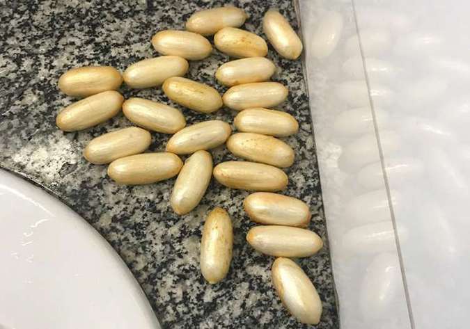 Parte das cápsulas apreendidas pela Polícia Federal(foto: PF/Divulgaçăo)