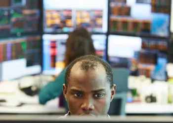 Quais impactos e tendências promovidos pela tecnologia no mercado de trabalho?