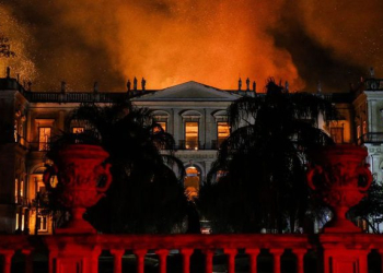 Incêndio que destruiu 90% do Museu Nacional completa um mês