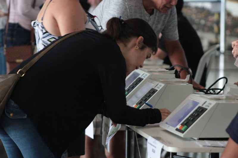 Eleitores justificam ausência na Rodoviária Interestadual