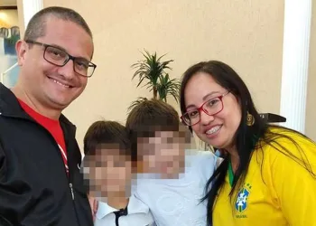 Família morta em acidente é sepultada em SP; menino deixa o hospital