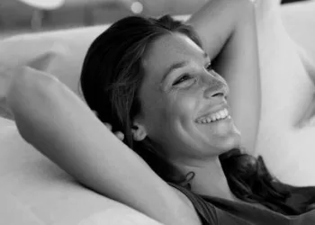 Pessoas que preferem ficar em casa são mais inteligentes, segundo estudo!