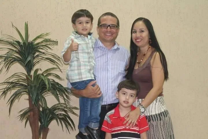FAMILIA DESAPARECIDA DESDE DOMINGO É ENCONTRADA MORTA DENTRO DO CARRO APÓS ACIDENTE