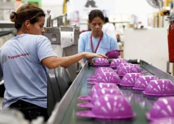 TUPPERWARE VAGAS PARA EMBALADORES – R$ 1.302,00 + BENEFICIOS – 8 VAGAS – CAMPO GRANDE!!