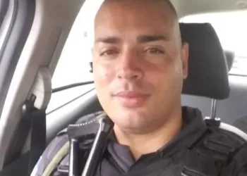 ATÉ QUANDO? MAIS UM POLICIAL MORTO NO RJ!!! BASTA!!