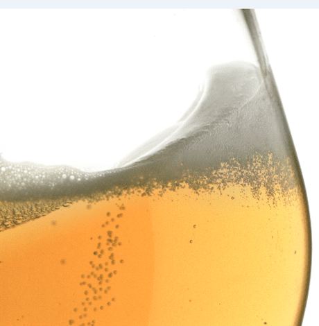 BEBER CERVEJA É MAIS EFICAZ CONTRA RUGAS DO QUE CREMES ANTI-IDADE; DIZ ESTUDO