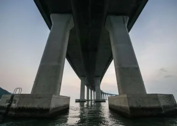 China inaugura a maior ponte marítima do mundo
