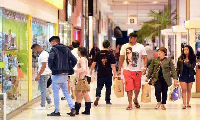 Comércio do DF funciona normalmente no domingo, dia de eleição