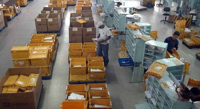 Correios suspendem taxa extra cobrada no Rio por causa de roubos