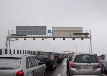Acidentes deixam um morto e 53 feridos em estradas do RJ no feriadão
