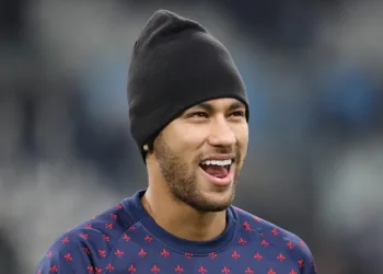 PRAZER…SOU A NOVA NAMORADA DO NEYMAR!!
