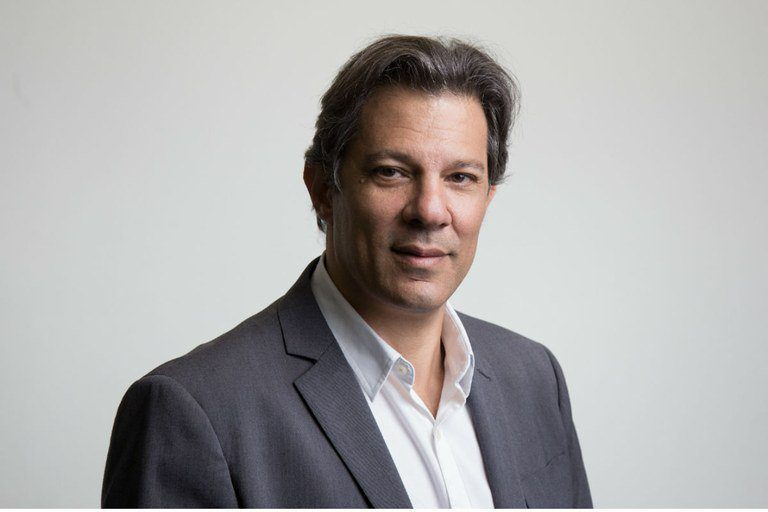 Haddad cobra Bolsonaro em debates e se diz disposto a ir à enfermaria