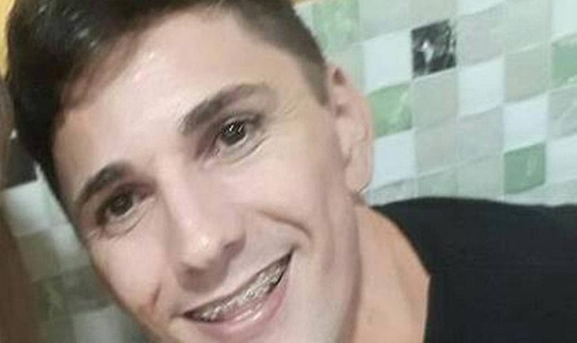 URGENTE!! Jovem desaparece Zona Oeste após marcar encontro em app de relacionamento gay