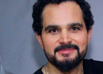 “Me deixou na miséria”, afirma ex-mulher de Luciano Camargo