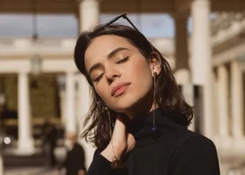 Veja a nova tatuagem de Bruna Marquezine feita em Paris