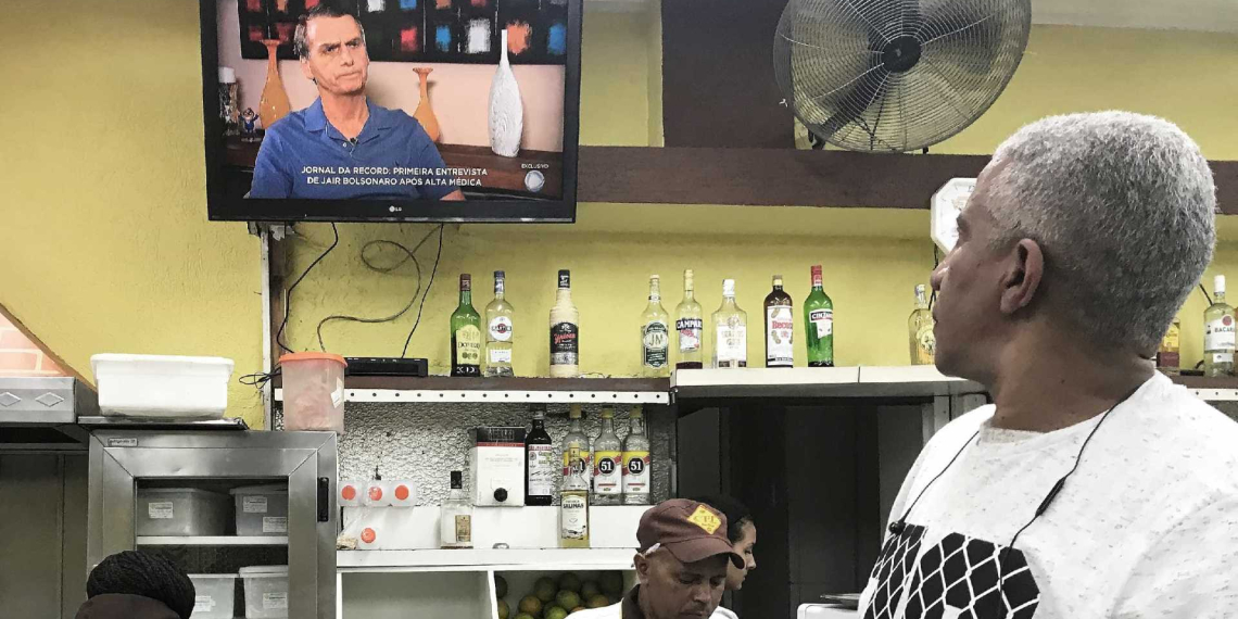 Bolsonaro ataca PT; Haddad ignora Lula