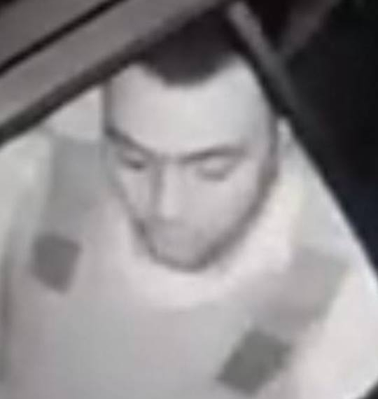 BANDIDO É PRESO APÓS METRALHAR CARRO DE POLICIAL NO RJ!!