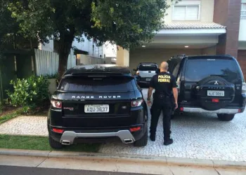 Polícia Federal faz operação contra fraudes no Porto de Santos