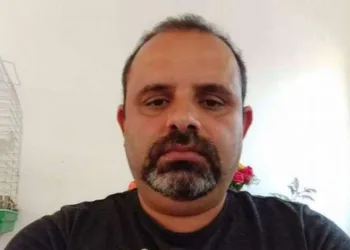 Subtenente da Marinha é morto em assalto após deixar filha na escola no RJ