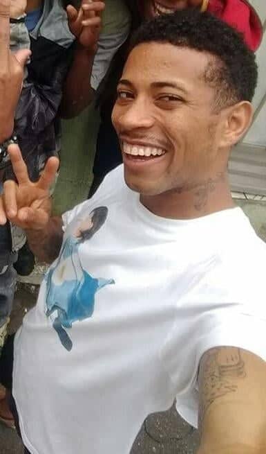 MANIFESTAÇÃO NA AVENIDA BRASIL APÓS MORTE DE TRAFICANTE DA VILA KENNEDY (IMAGENS FORTES)