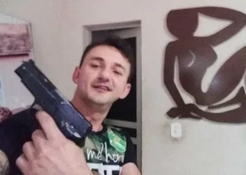 PM mata homem que exibiu arma em carreata após vitória de Bolsonaro