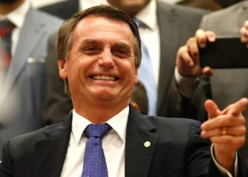 Datafolha: Bolsonaro alcança 32%. Haddad soma 21%