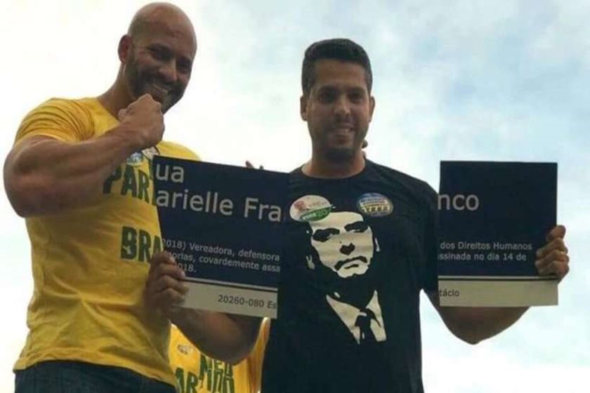 Flávio Bolsonaro diz que destruir placa pró-Marielle é restaurar ordem