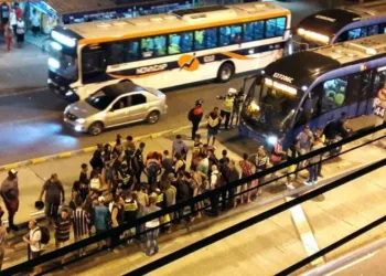 Grávida e marido são atropelados por BRT em Bairro na Zona Oeste!!