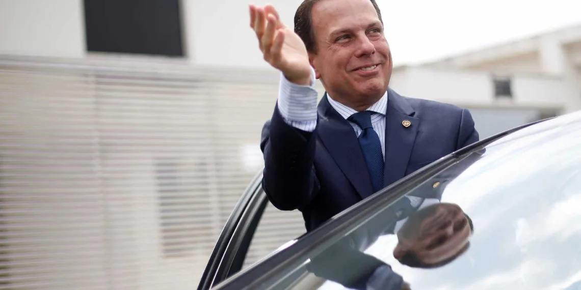 Doria vai ao RJ para encontrar Bolsonaro, mas não é recebido por ele