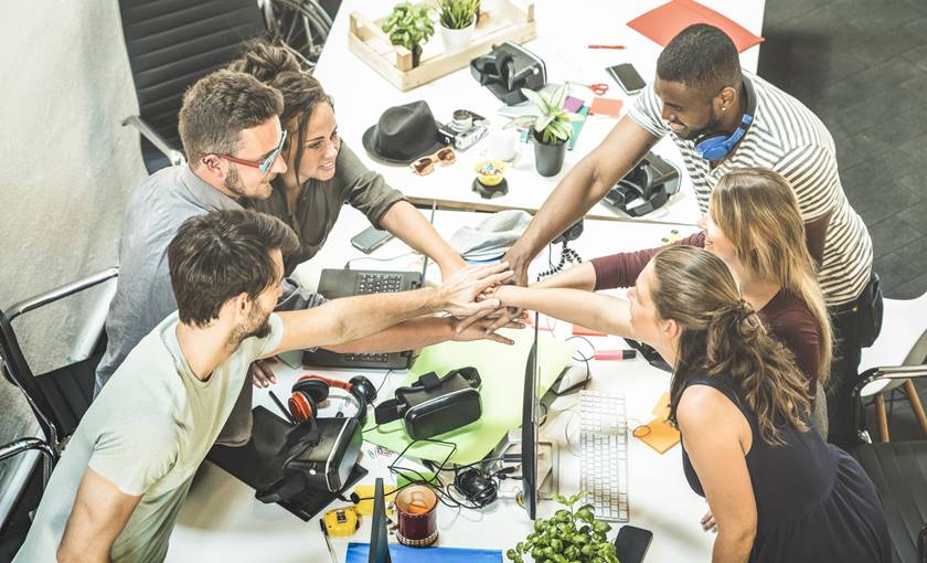 Johnson & Johnson seleciona estagiários e trainees de diversos cursos