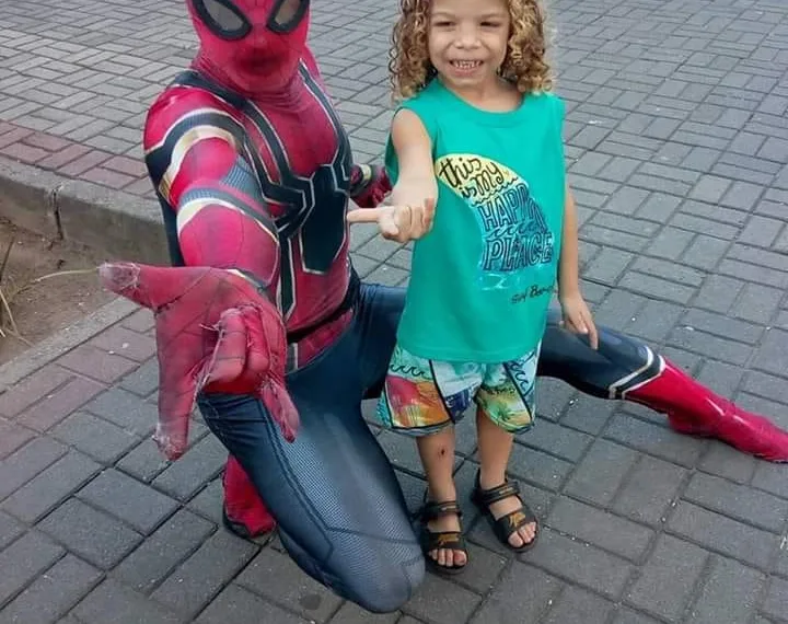 TRAGÉDIA EM CAMPO GRANDE!! CRIANÇA MORRE EM PISCINA APÓS ALMOÇO…